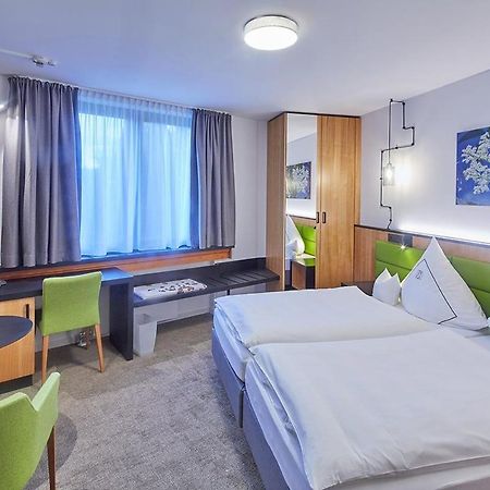 Landhotel Naafs-Haeuschen Ломар Экстерьер фото