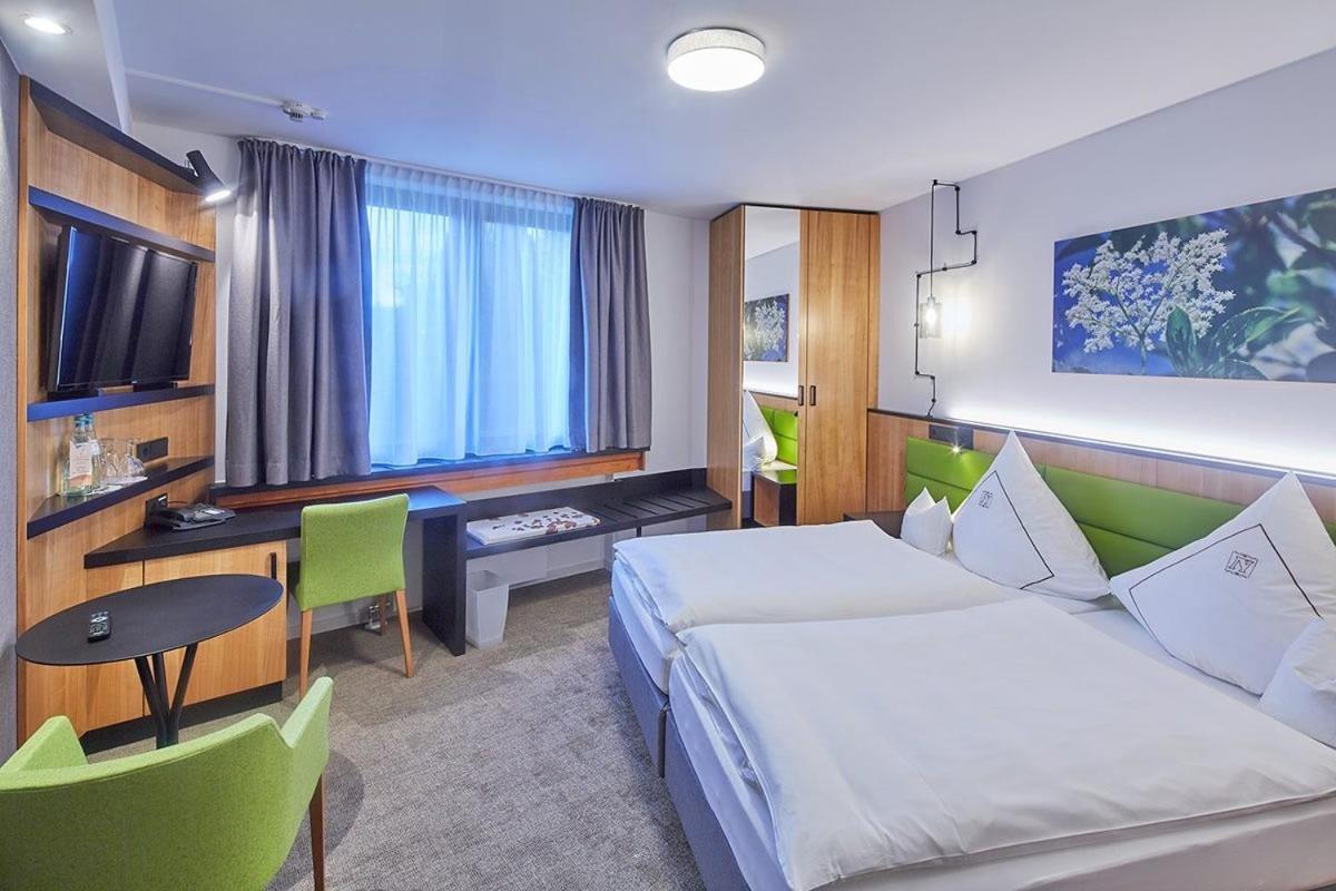 Landhotel Naafs-Haeuschen Ломар Экстерьер фото